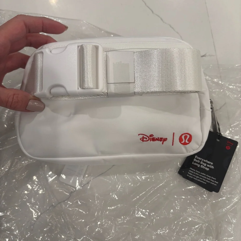 *LONG STRAP* Disney x Lululemon - Picture 6 of 15